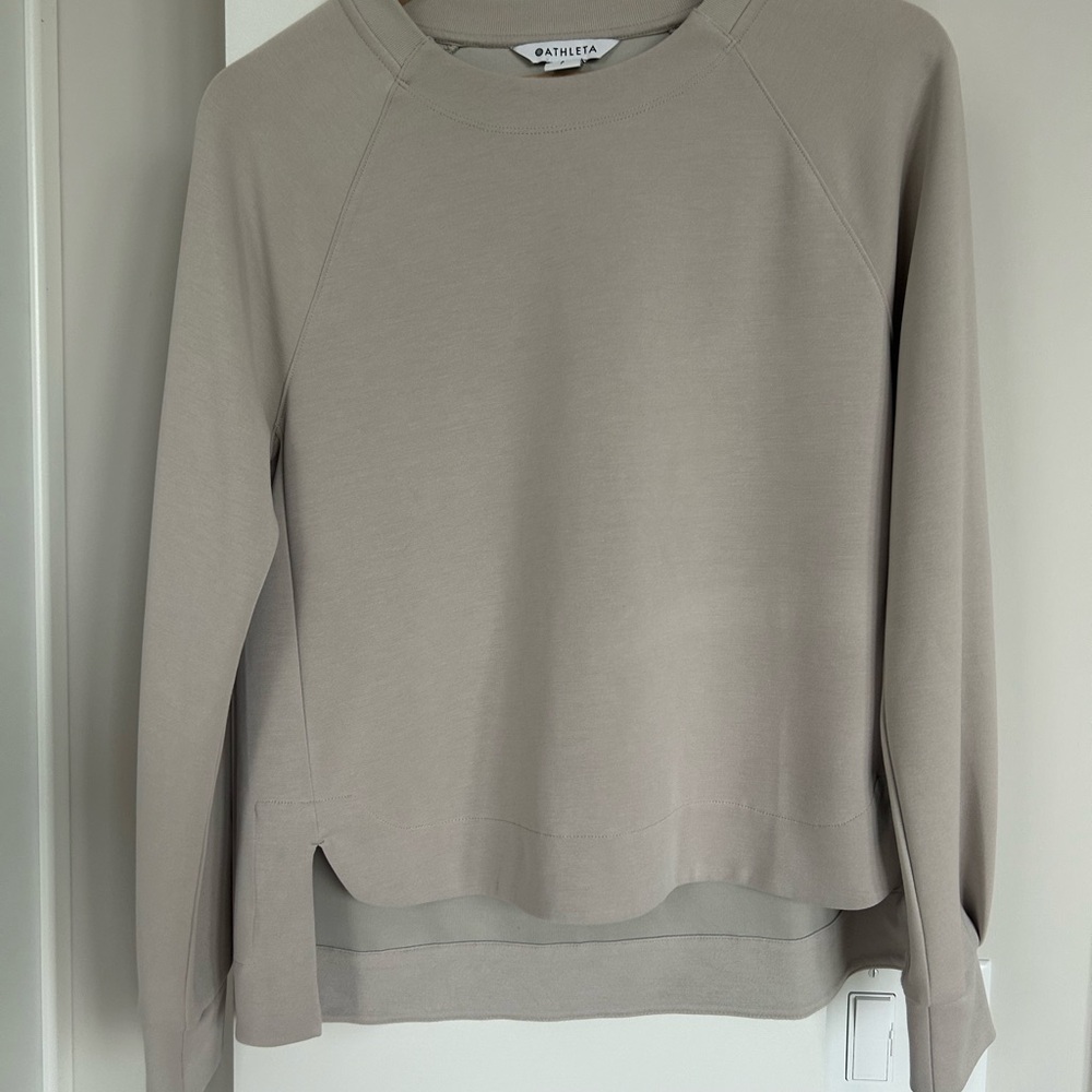 Athleta Beige Long Sleeve Top sea soft